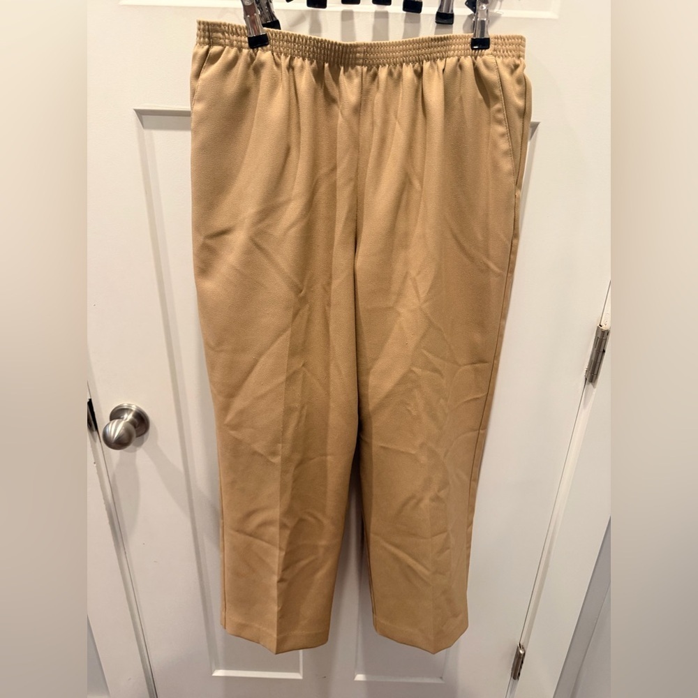 Alfred Dunner Pants Womens 12 Tan Elastic Waist Pull On Straight Leg Casual